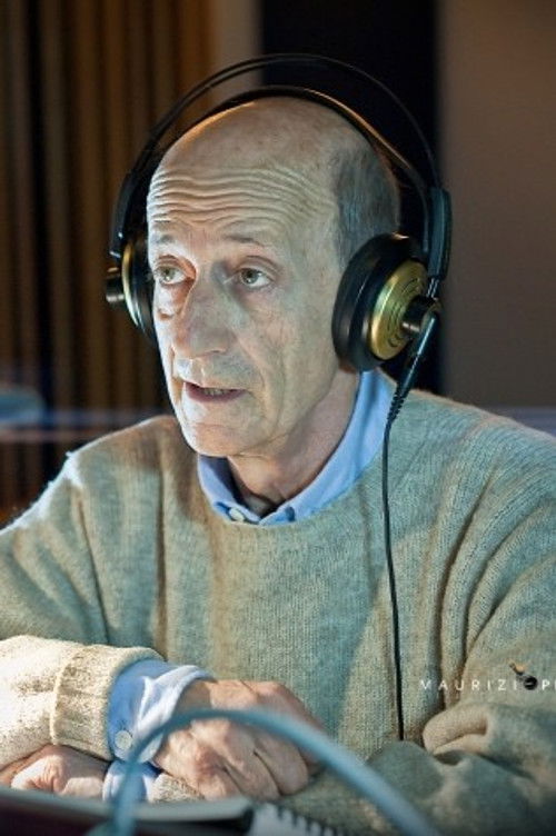 Mario Scarabelli as Dottore (voice)