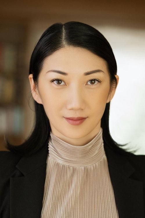 Chi-Hua Lee-Secci as Auntie Wang