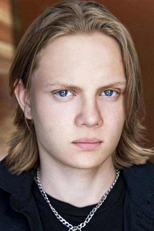 Alexander Davis as Bully