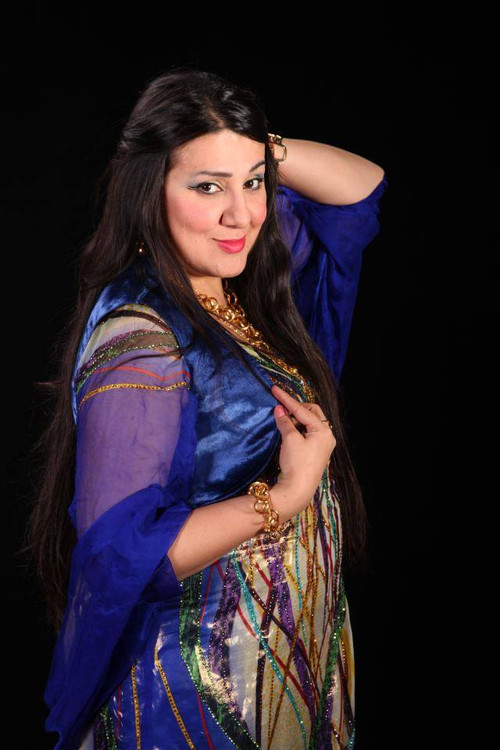 Dawan Nawzad as Pishtiwan's Mother