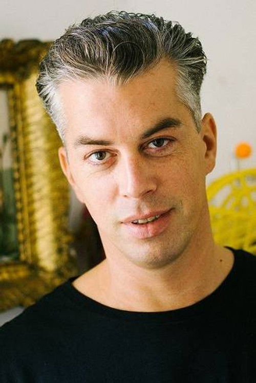 Matthias Franz Stein as Karlibuzzi