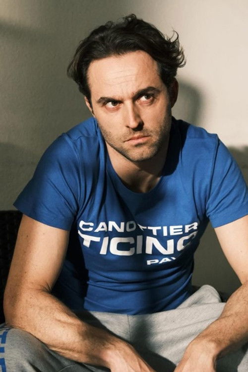 Daniele Coppo as Gianni