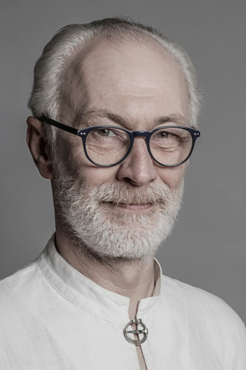 Raul Talmar as Toivo