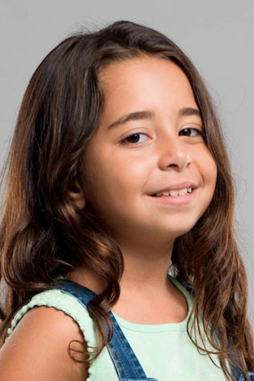 Beren Gökyıldız as Mavi