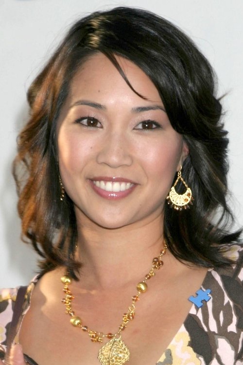 Diane Mizota as Lynn Rogers