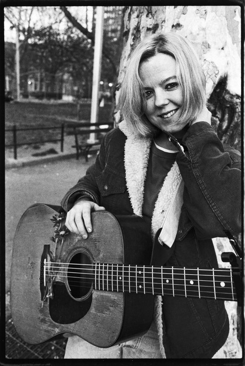 Mary Lou Lord as Self