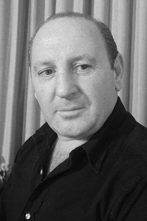 Bob Oran as Gordon Dite