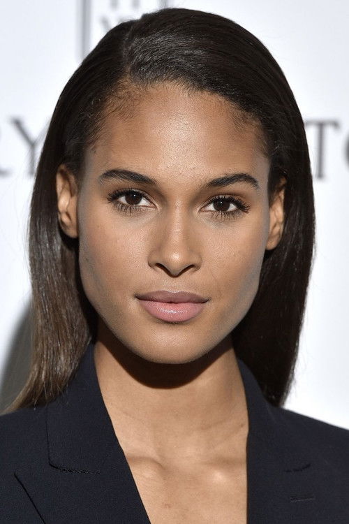 Cindy Bruna as Mobayé