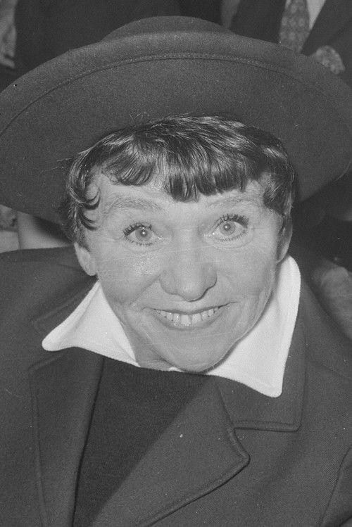 Corry Vonk as Leentje