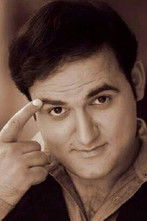 Deepak Pareek as Dakshesh "Dakku" Joshipura