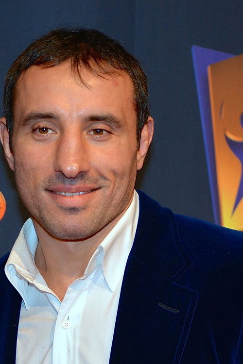 Ara Abrahamian as Self - Participant