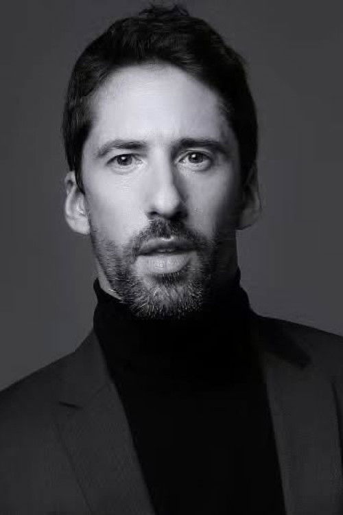 Mickael Kornblum as Lucio