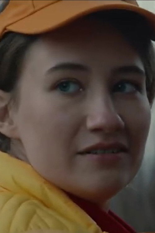 Anastasiya Koveshnikova as Заправщица