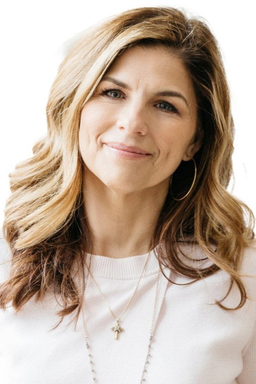 Kellie Copeland as Commander Kellie