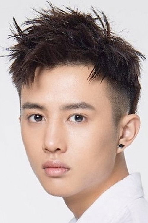 Chen Chengyu as Sun Yi