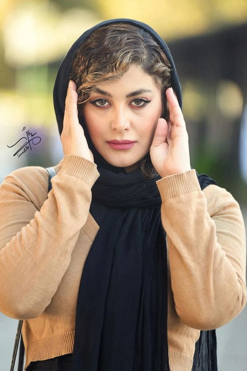 Bahar Ghasemi as Saghar Alizade