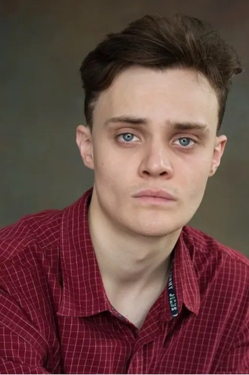 Séamus McLean Ross as Colum MacKenzie