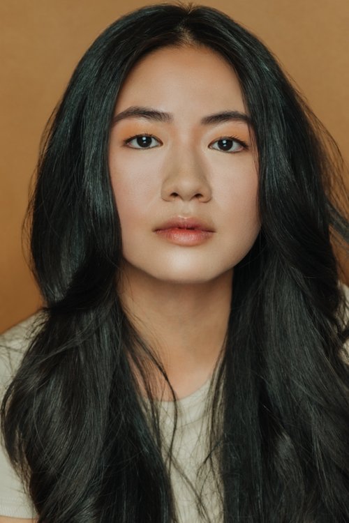 Kelsey Lopes as Zoey