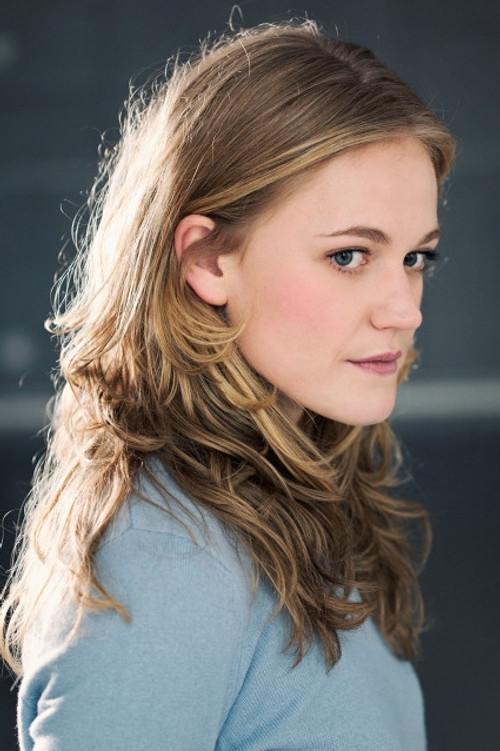 Anne-Chris Schulting as Stella