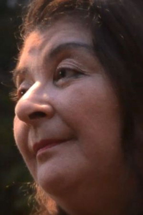 Elaine Cristina de Olive as Sra. Rossi