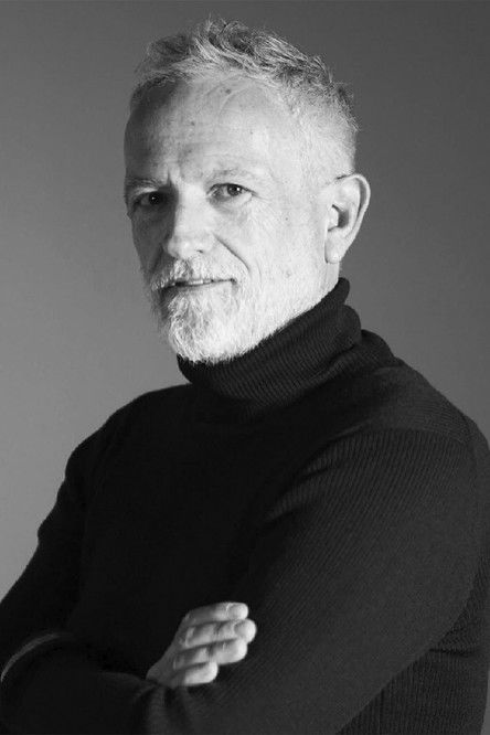 Jordi Rocaspana as Antonio Cruz