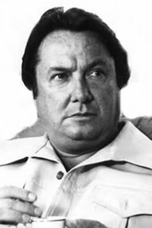 Mário Benvenutti as Armando