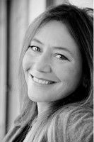 Stefania Orsola Garello as Pietros Frau