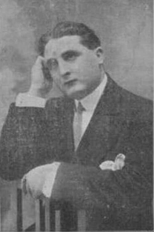 Cecilio Rodríguez de la Vega as Philip Bennett