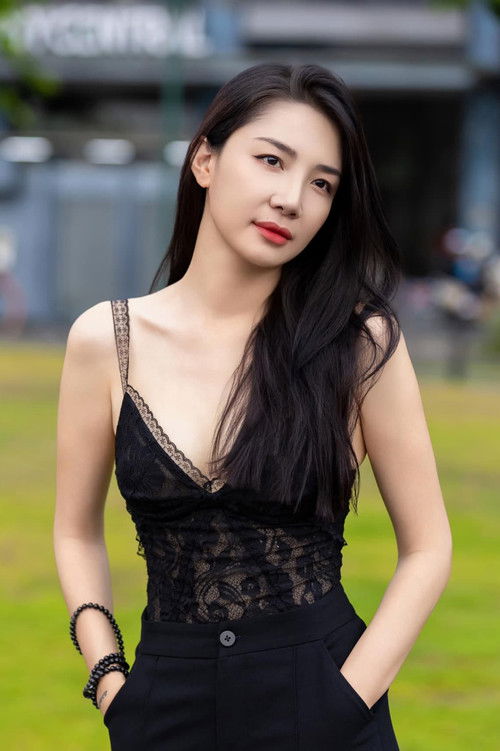 Ammy Minh Khuê as Mẹ Thanh