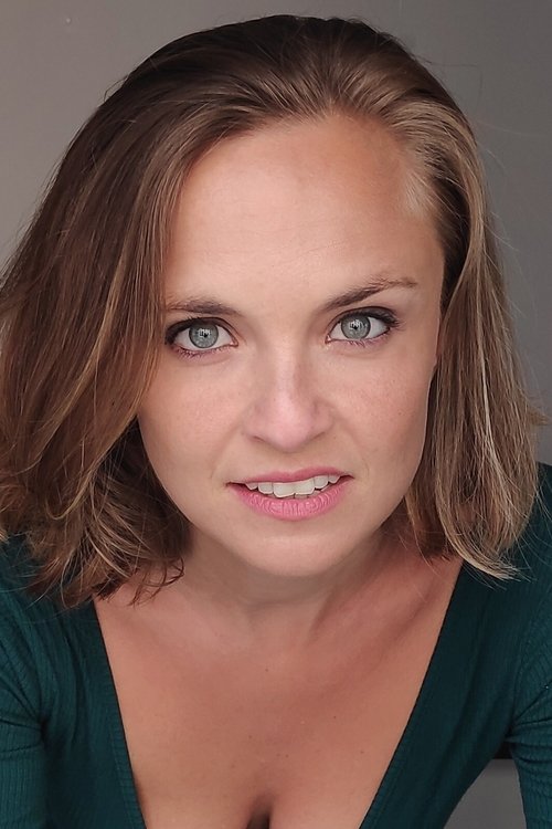 Paula Pielfort as Police Officer Barroso