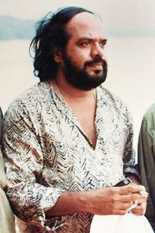 Bharathan as Himself (Cameo)