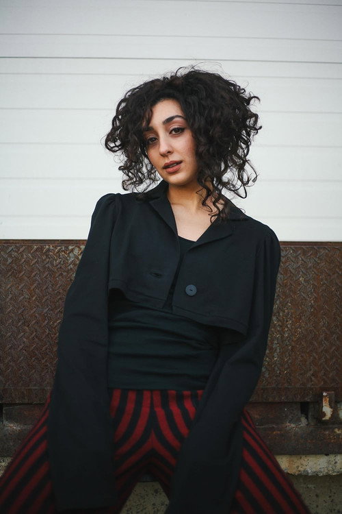 Gabriella Circosta as Woman in Library