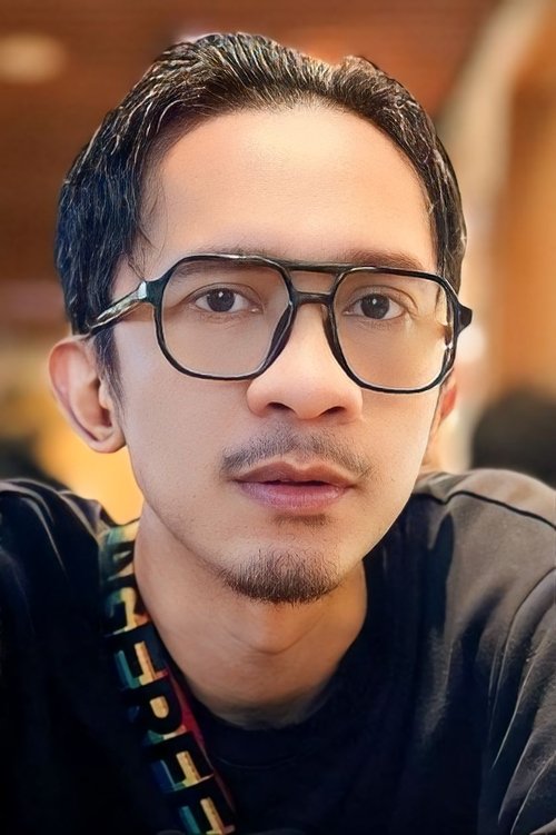 Aming Sugandhi as Sam Buadi / The Sculptor