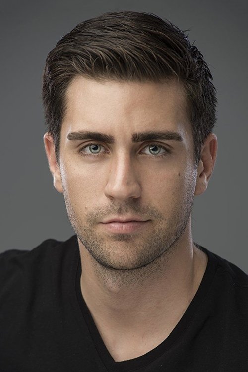 Çağlar Ertuğrul as Ibrahim