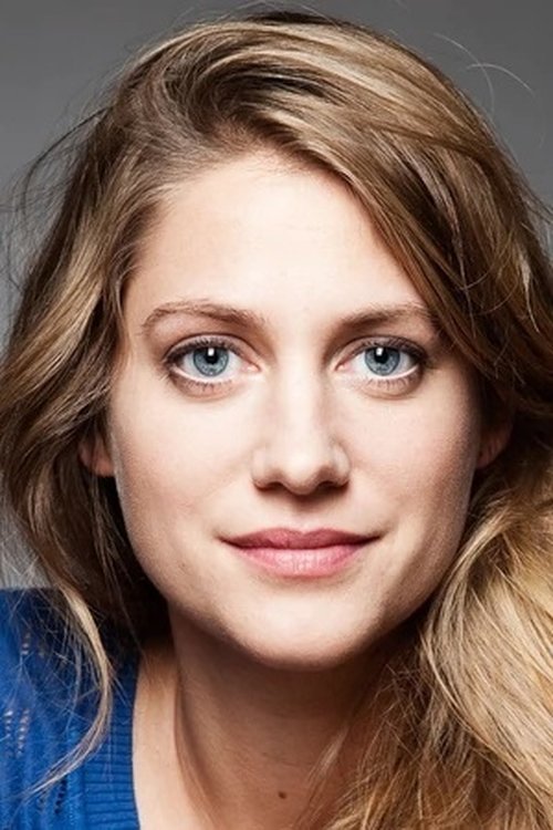 Bettina Burchard as Laura