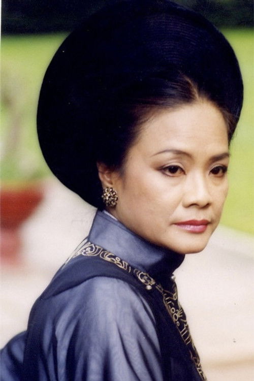 Tú Trinh as Ms. Tám