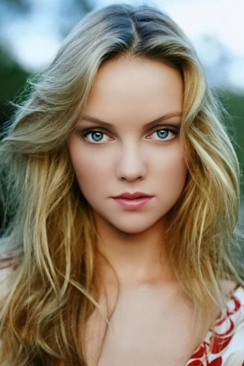 Heather Marks as Suki