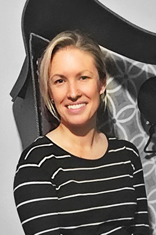 Geraldine Trueman as Housekeeper (voice)