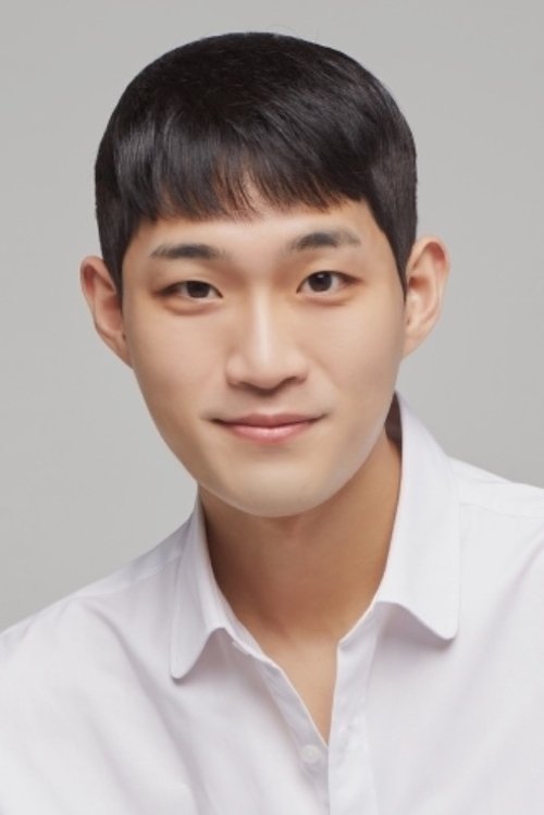 Hong Seong-gwan as Ji-hoon