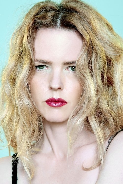 Christina Rosenvinge as Karen