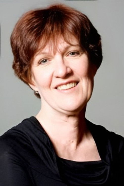 Malu Pessin as Germana Stradivarius