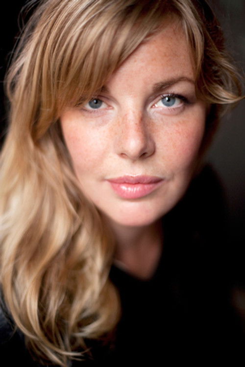 Lina Mannheimer as Self - interviewer (voice) (uncredited)