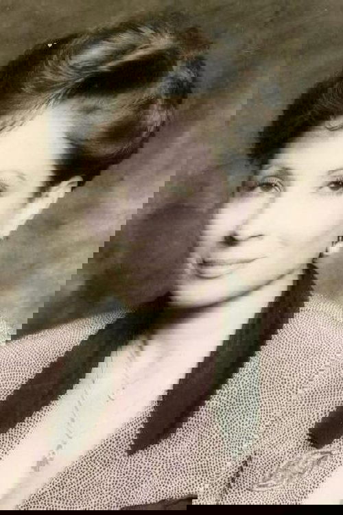 Evelyne Dassas as Françoise