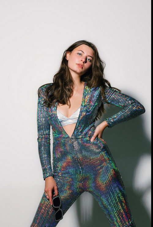 Kathryn Book as Dakota