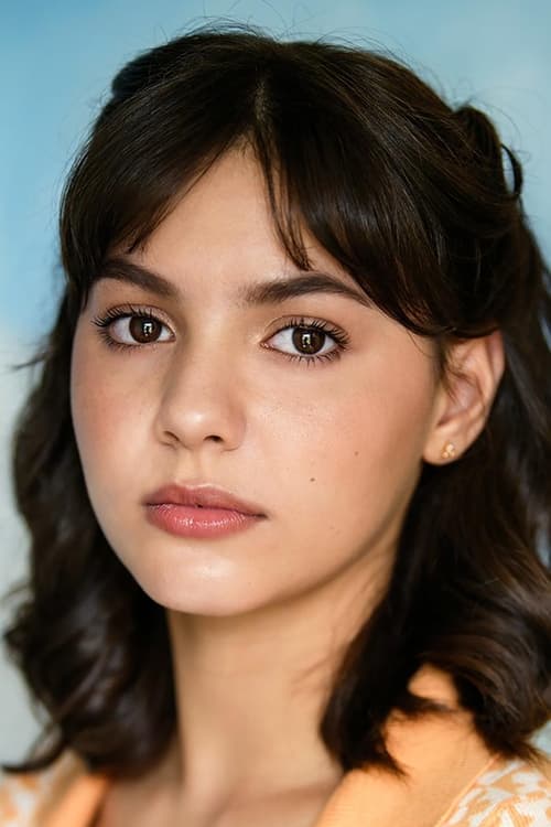 Samantha Lorraine as Lucy