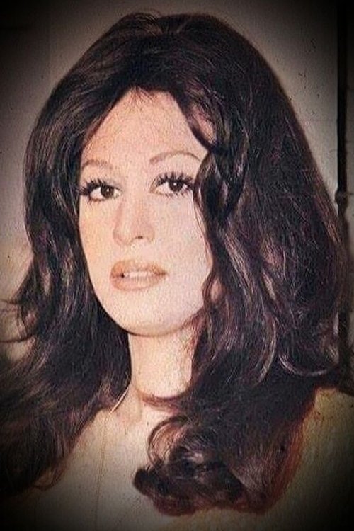 Nahed Yousri as Aida