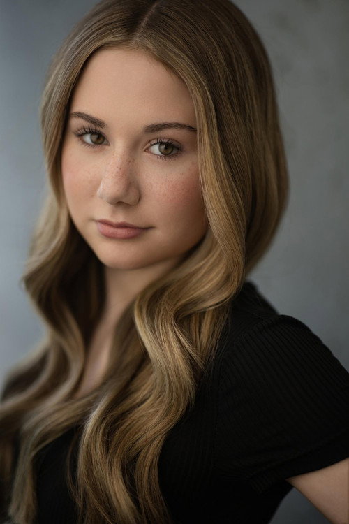 Ava Grace Cooper as Emily Pearson