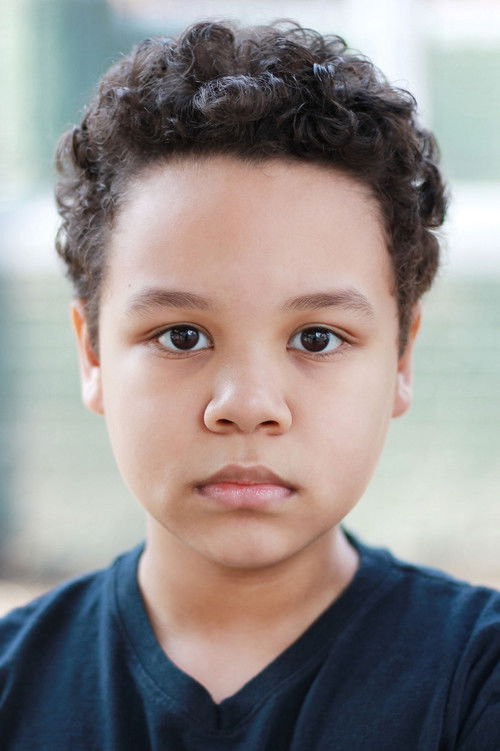 Edan Alexander as Miguel Alves