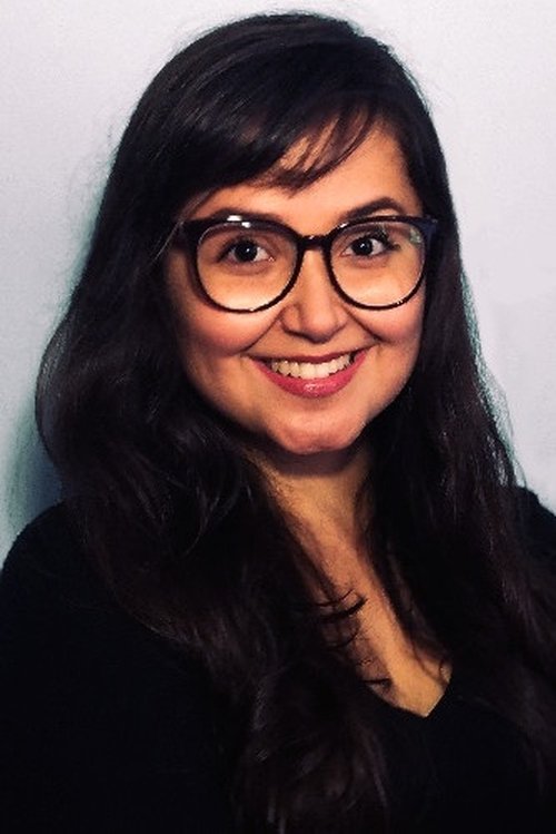 Irene Caldeira as Lucy