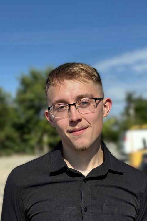 Mason Hawkins as Search Party Leader